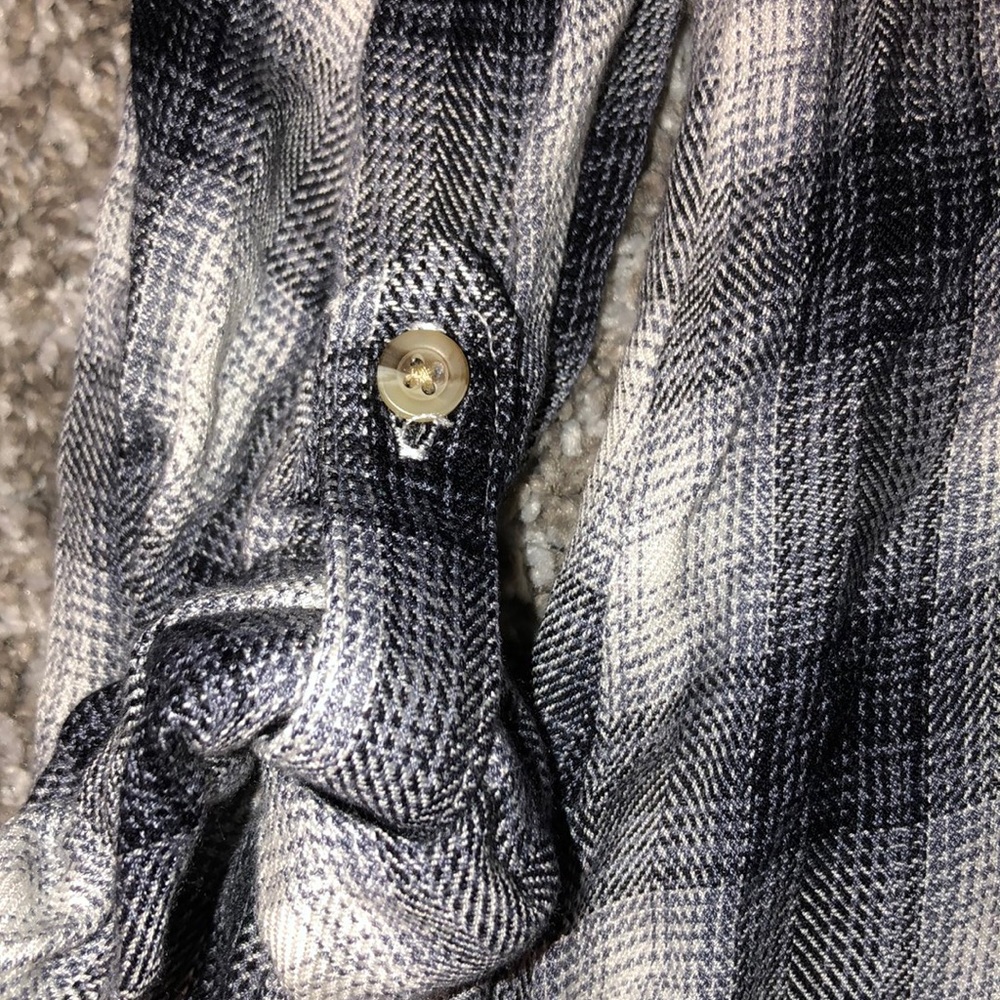 Flannel - Picture 3 of 4
